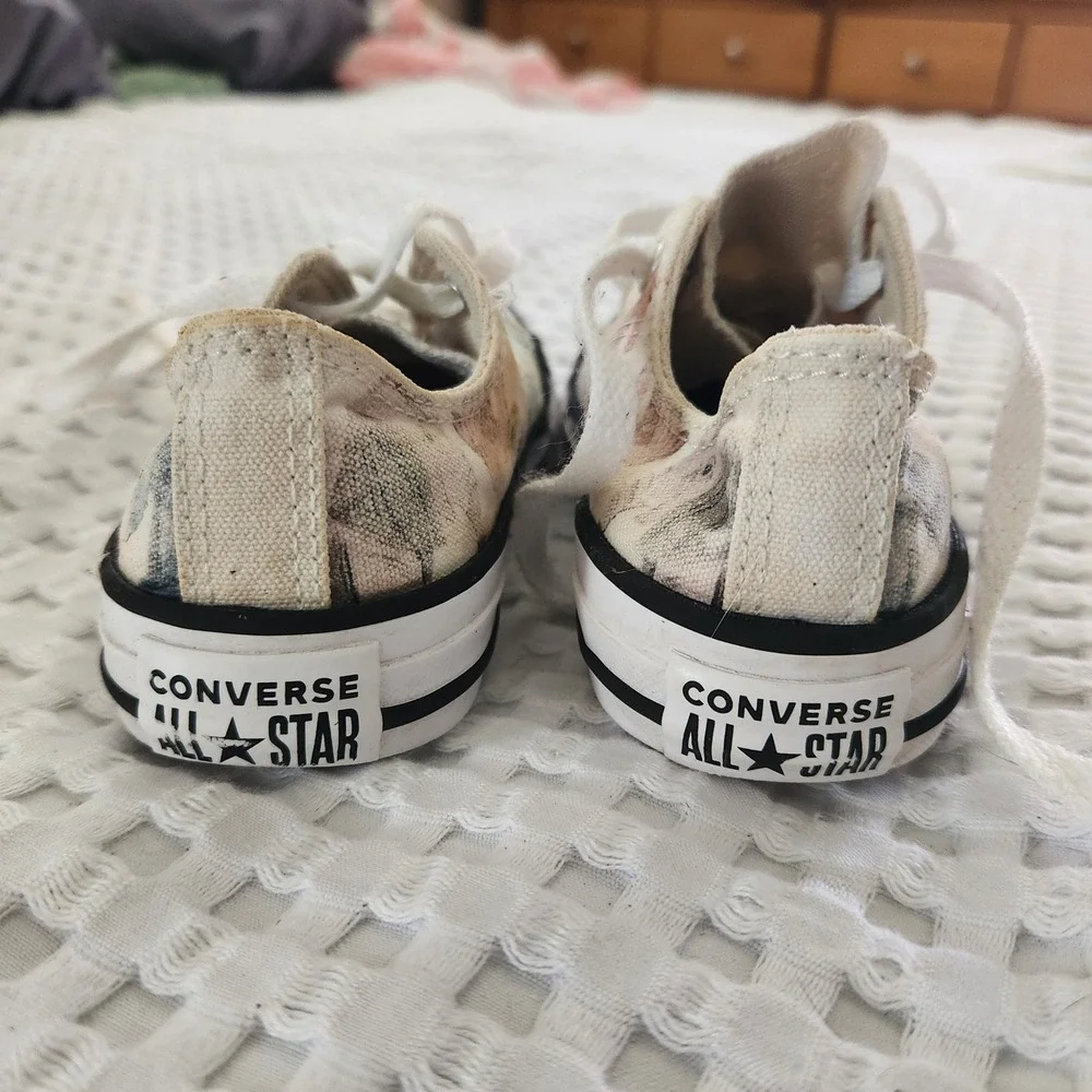 Converse Chuck Taylor All Star Junior 1 Animal Print Low Top Shoes 668462F